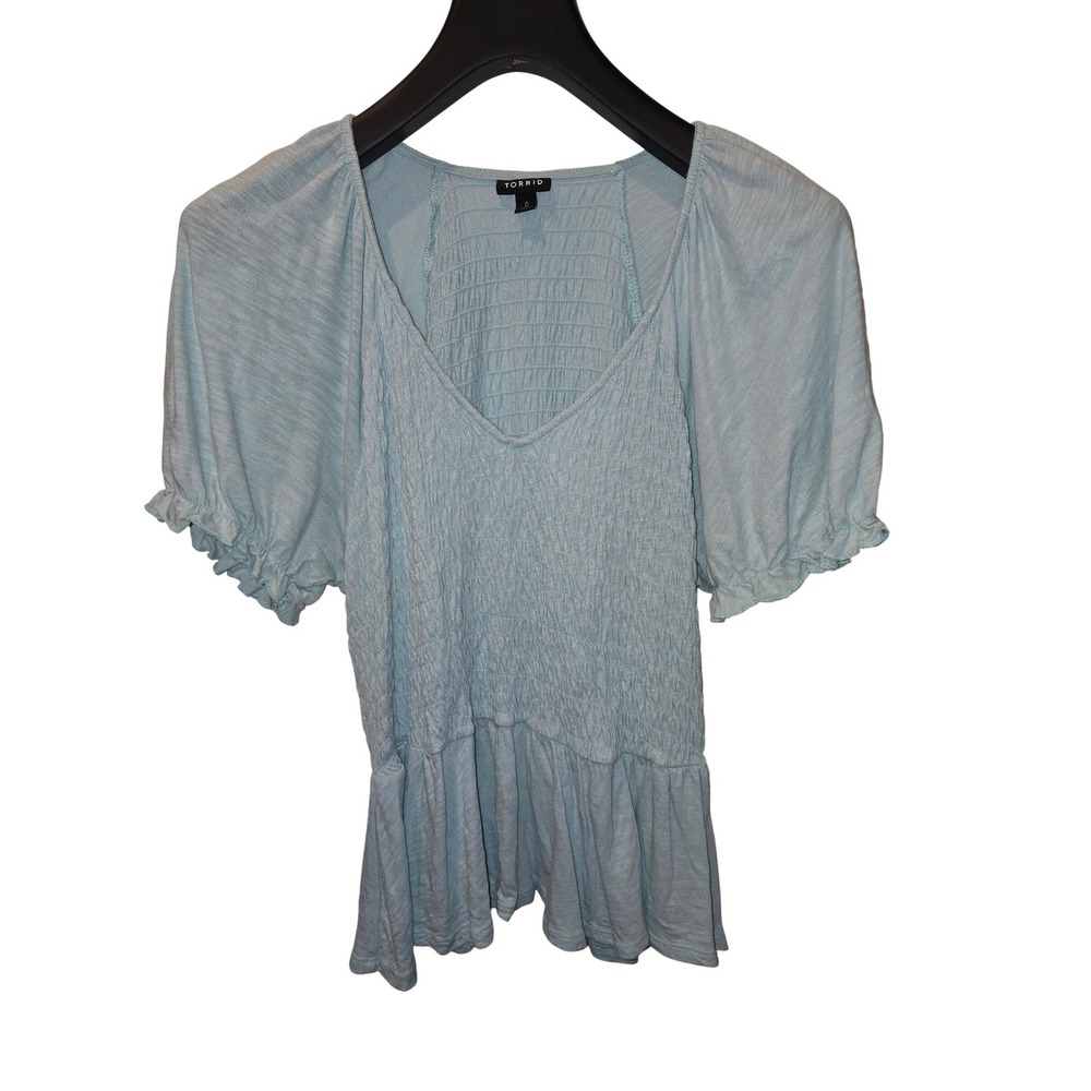 Torrid Light seafoam Smocked Babydoll Peplum Top Puff Sleeve V-Neck Size 0 L XL - Picture 2 of 5